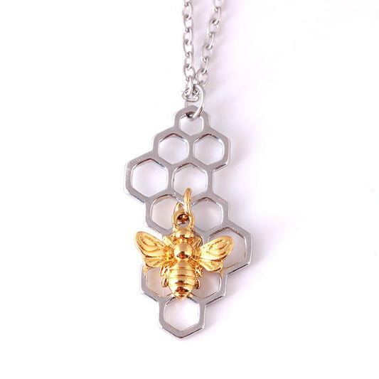 Fashion Jewelry Creative Honeycomb Bee Pendant Necklace Personality Insect Sweater Chain