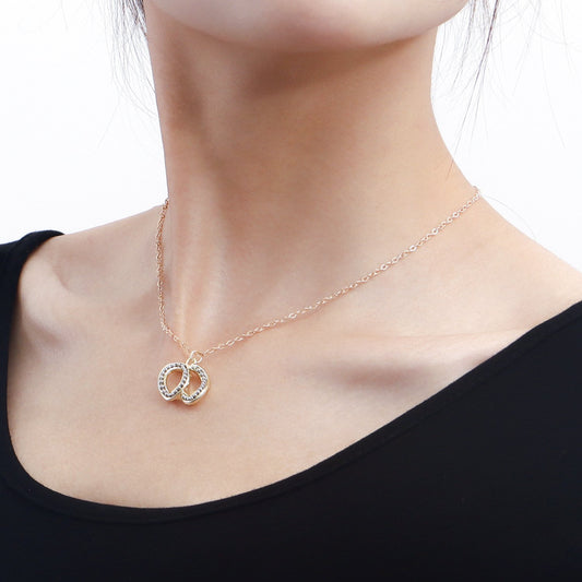 Jewelry simple single-layer geometric 8-character pendant clavicle chain necklace women's sweater necklace high-end sense