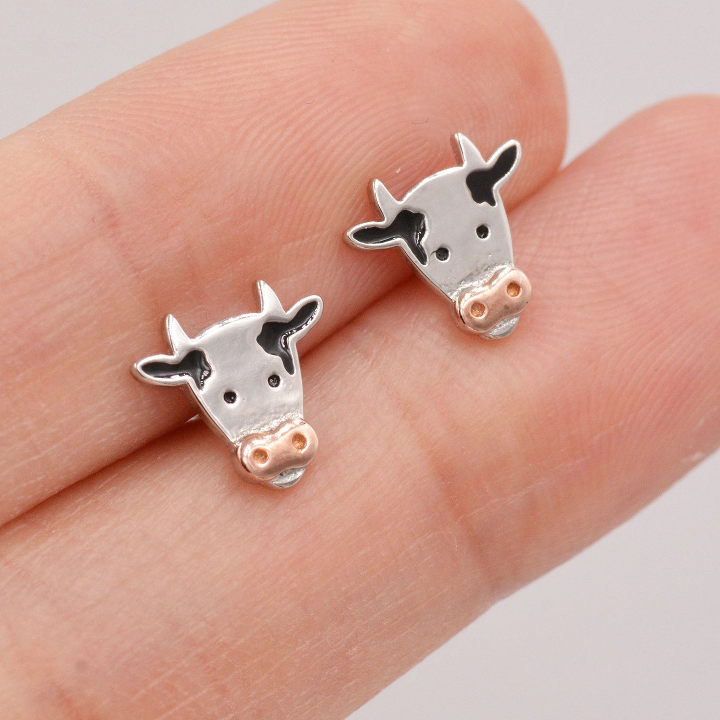 Explosive Children's Jewelry Cute Cartoon Cow Earrings Female Fashion Small Animal Earrings Jewelry