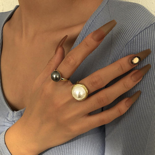 R643 Retro Simple Hand Decoration French Romantic Light Luxury Temperament Pearl Ring Female Personality Minority Ring