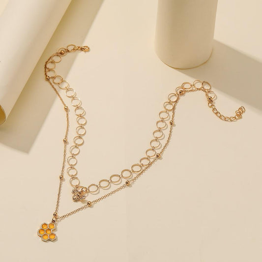 Niche round net creative three-dimensional bee pendant collarbone necklace fashion double layered honeycomb necklace