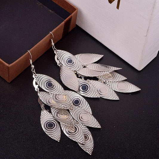 Long Oval Eye Earrings Fashion Metal Earrings Sequin Ear Jewelry