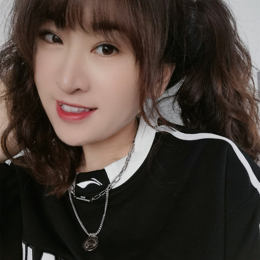Portrait double-layer necklace indifferent double-layer geometric alloy necklace female ins hip-hop niche clavicle chain female