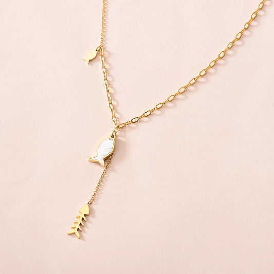 Fashionable titanium steel gold-plated fishbone pendant elegant white mother-of-pearl adjustable small fish collarbone necklace