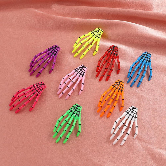 Japan's Harajuku side clip hair accessories Gothic skeleton hand bone hair clip with blood skeleton hand hair clip single