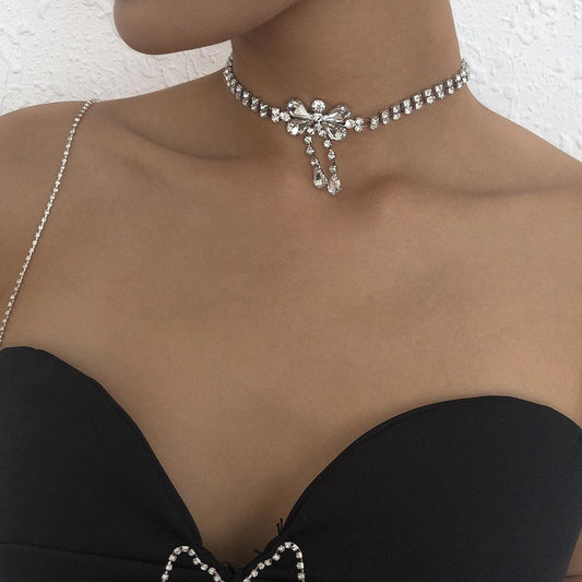 N8741 Popular Jewelry Personalized Diamond Bow Knot Clavicle Necklace French Temperament Geometric Popular Necklace