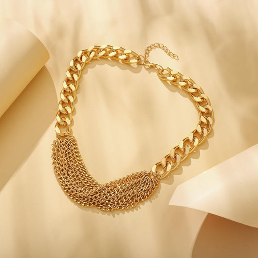 Ins personalized creative short tassel chain metal necklace niche design thick chain collarbone chain female