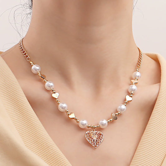 Retro Imitation Pearl Clavicle Chain Stitching Personality Hot Girl Necklace Simple Geometric Love Trend Metal Necklace