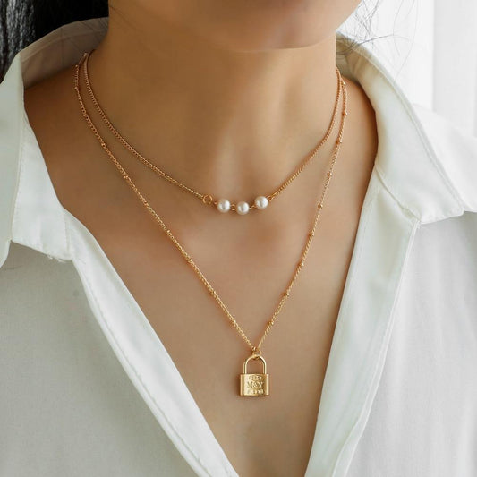 Dongdaemun Simple and Versatile Temperament Pearl Necklace Personality Metal Lock Pendant Fashion Niche Double Layer Necklace
