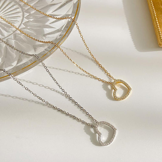 Ins full diamond love necklace female fashion light luxury niche design geometric hollow peach heart pendant clavicle chain