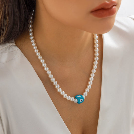 Simple cold beaded imitation pearl color eye necklace sweet cool three-dimensional square pendant single-layer necklace female