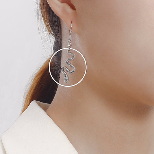 Jewelry geometric large ring snake pendant earrings women's earrings high-end sense niche not easy to fade