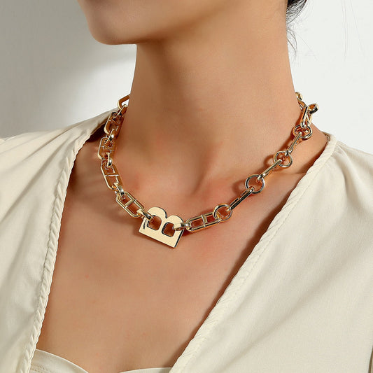 Personality exaggerated letter B necklace female ins tide light luxury niche design sense collarbone chain temperament all-match necklace