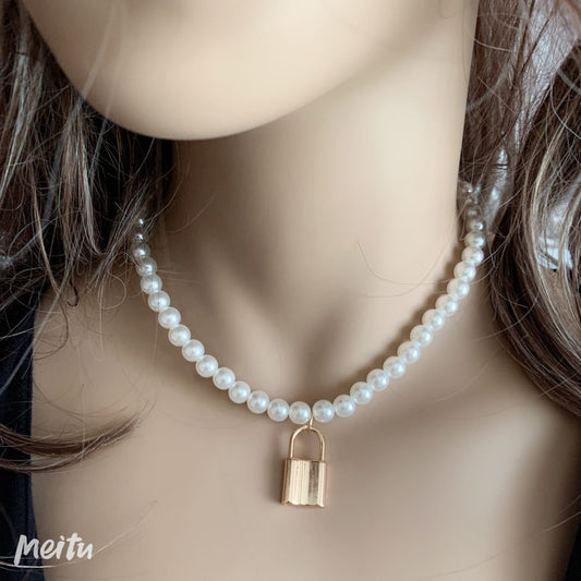 Specially for round imitation pearl necklace scallop coin head necklace jewelry lock clavicle chain female