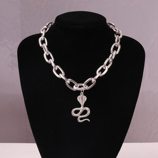 Jewelry explosive ins exaggerated flat head snake necklace wild snake necklace