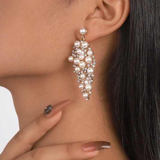 E1623 Retro Pearl String Rhinestone Earrings French Romantic Temperament Geometric Baroque Niche Earrings