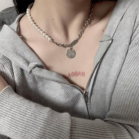 Ins indifferent titanium steel round plate necklace female niche design sense net red hip-hop tide choke collar collarbone chain