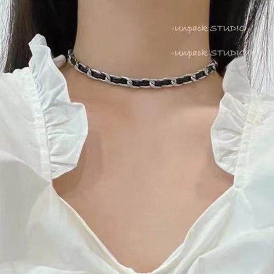 Hand-woven French retro necklace women's fashion fashion 18K titanium steel belt decorative chain skirt belt tide