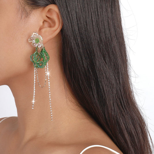 E1716 Xiaoxiang summer love fashion flower earrings claw chain beaded long tassel fresh earrings for women