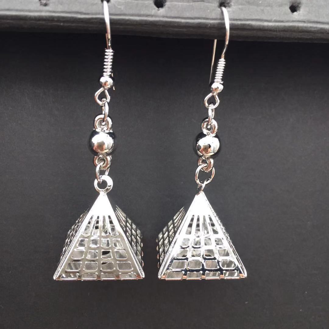 Pyramid Imitation Zircon Earrings Earrings OL Versatile Ladies Earrings Fashion Jewelry