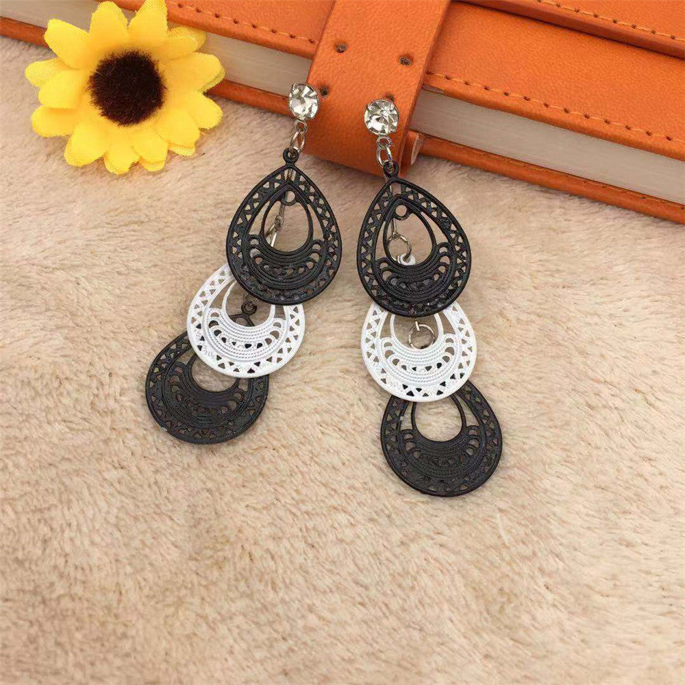 Multi-layer hollow black and white leaf tassel earrings exaggerated retro personality simple all-match earrings earrings women