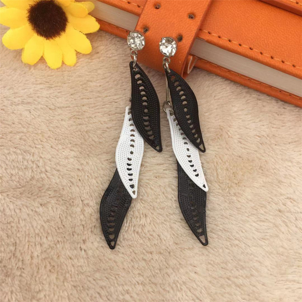 Multi-layer hollow black and white leaf tassel earrings exaggerated retro personality simple all-match earrings earrings women