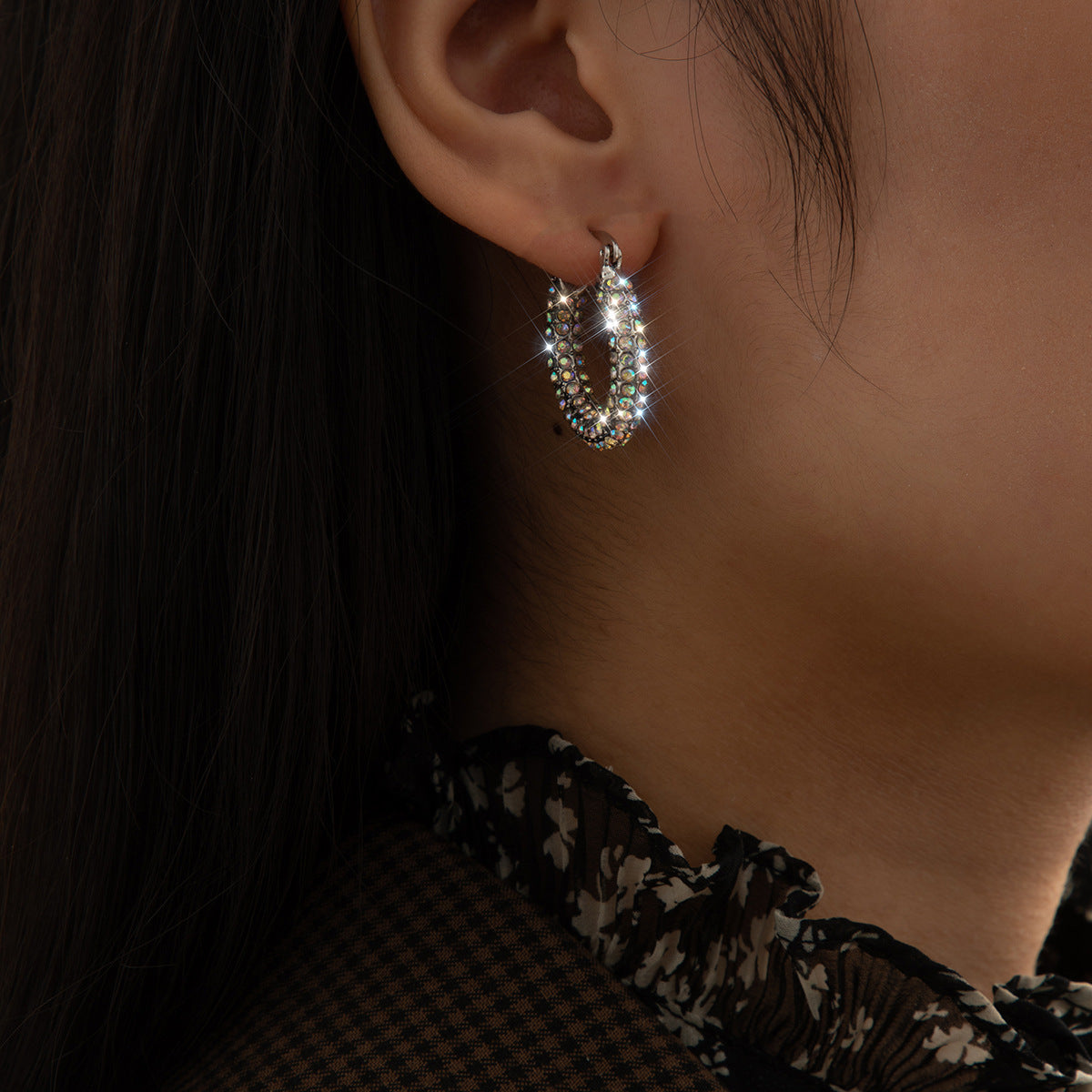 Jewelry fashion light luxury C-shaped full-diamond set earrings temperament all-match inlaid colored diamond geometric earrings