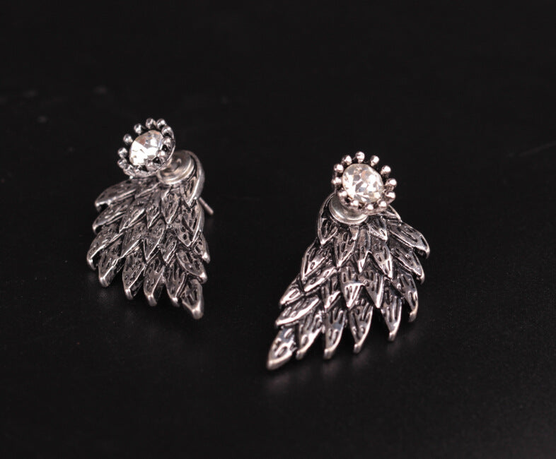 Retro Harajuku Stereo Wings Trendy Earrings Feather Diamond Fashion Alloy Beautiful Temperament Piercing Earrings C611