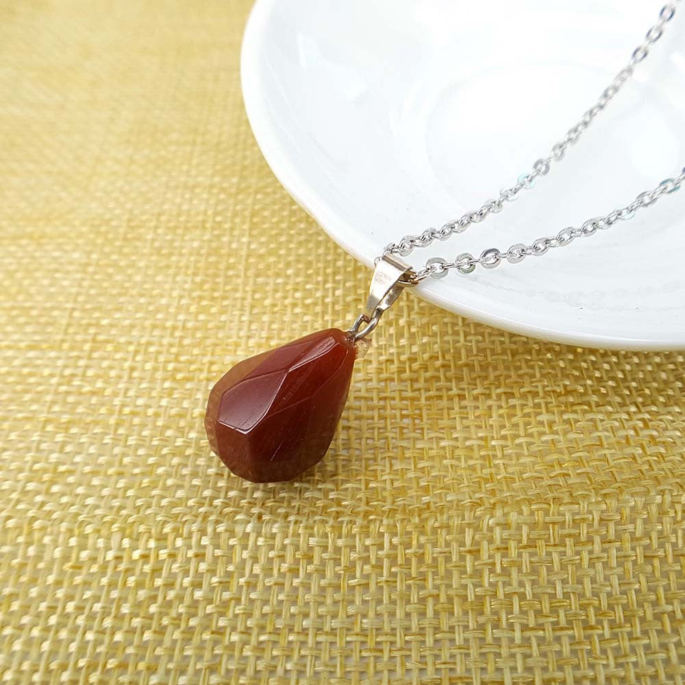 Multi-faceted Natural Stone Drop Shape Pendant Necklace Personality Clavicle Chain Necklace Versatile Clothing Accessories