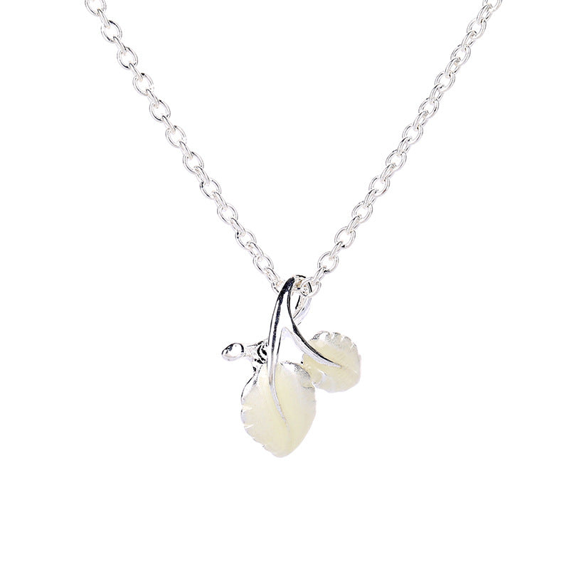 Creative Leaf Luminous Necklace Luminous Pendant Fashion Leaf Clavicle Chain Jewelry