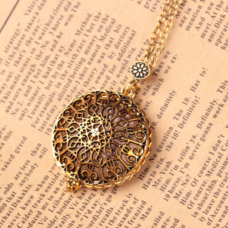 Fashion personality magnifying glass necklace creative retro animal pendant jewelry