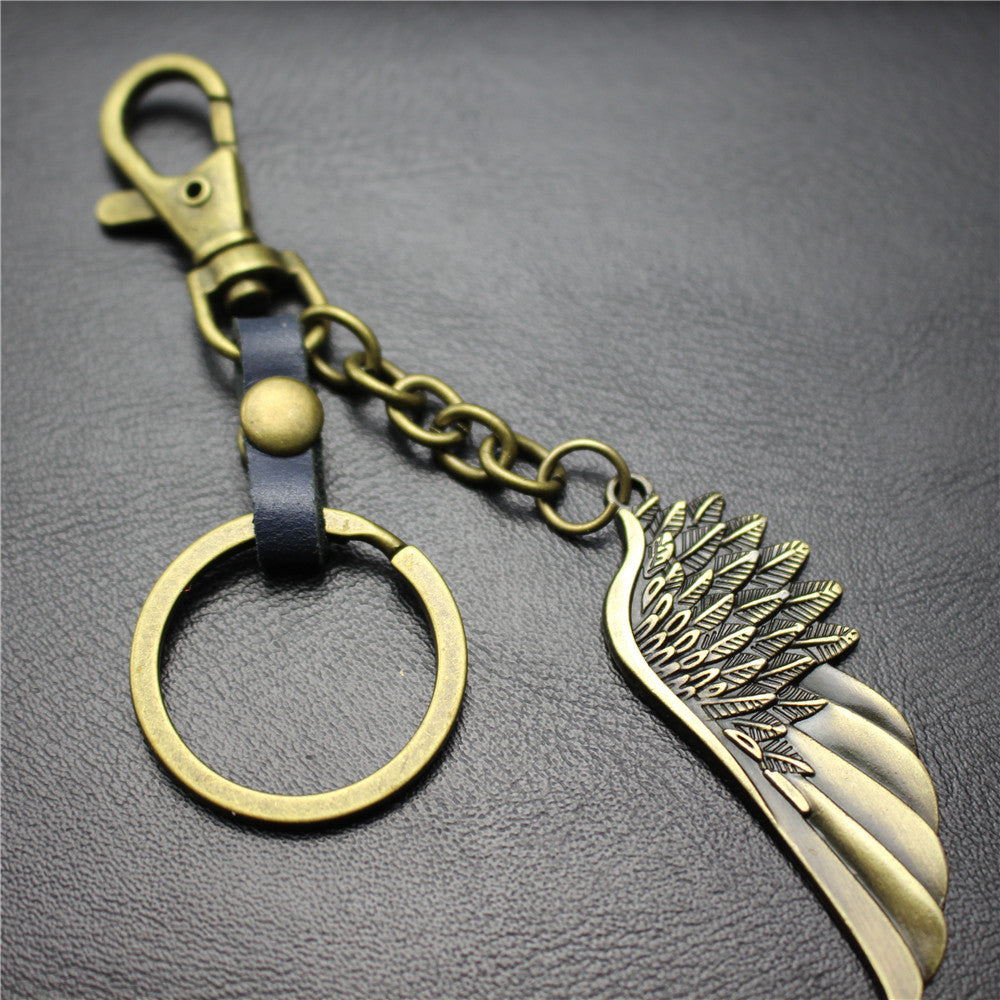 High-quality brushed retro alloy angel wings pendant leather key chain clothing accessories car key ring