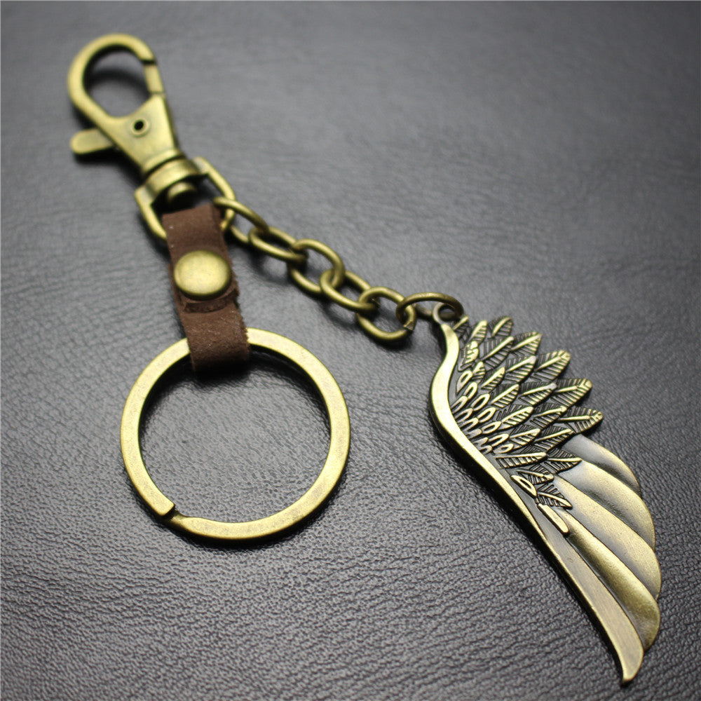 High-quality brushed retro alloy angel wings pendant leather key chain clothing accessories car key ring