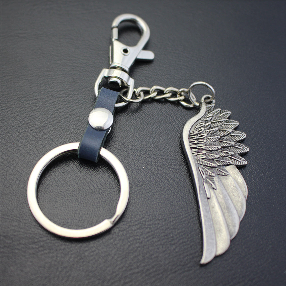 High-quality brushed retro alloy angel wings pendant leather key chain clothing accessories car key ring