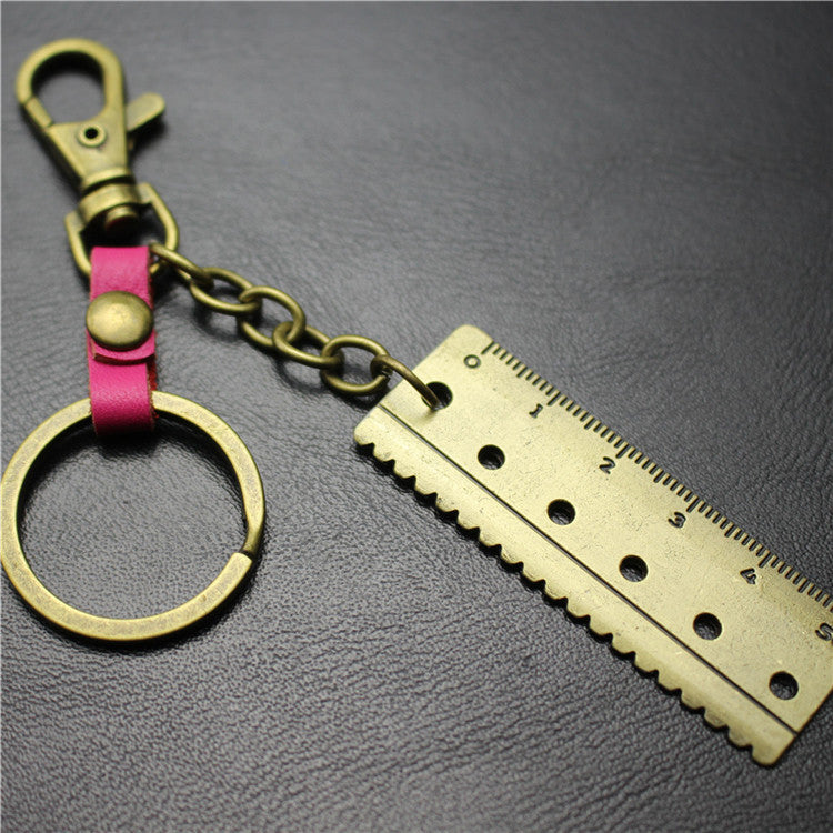 Accurate 5cm scale key chain cowhide middleware connection dog buckle key ring Korean wave jewelry bag pendant