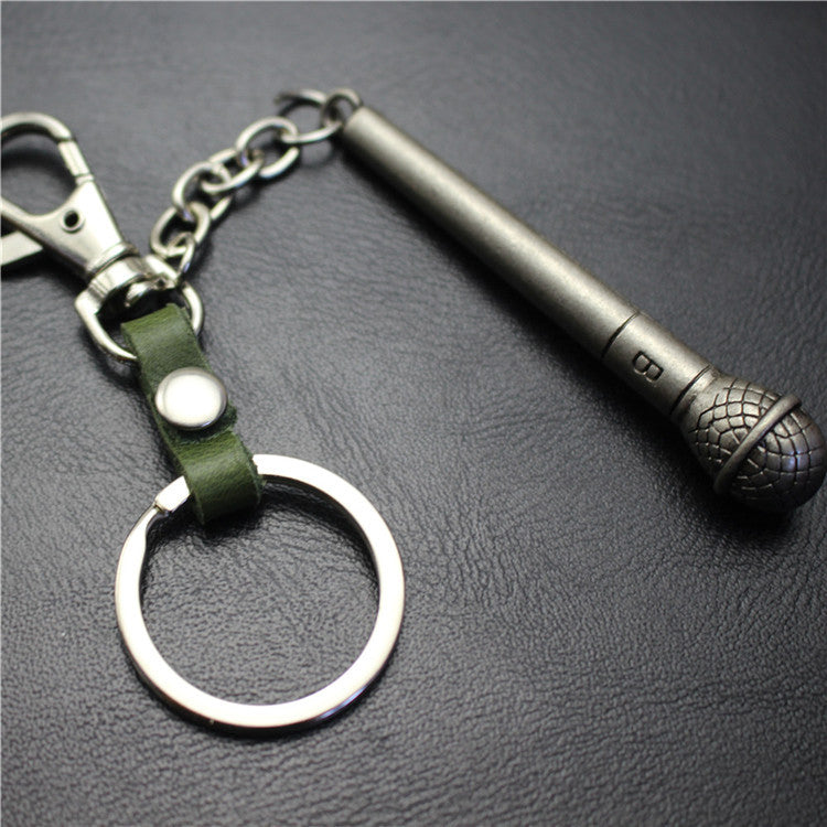 Long handle microphone microphone keychain antique silver bronze key ring jewelry bag pendant pendant