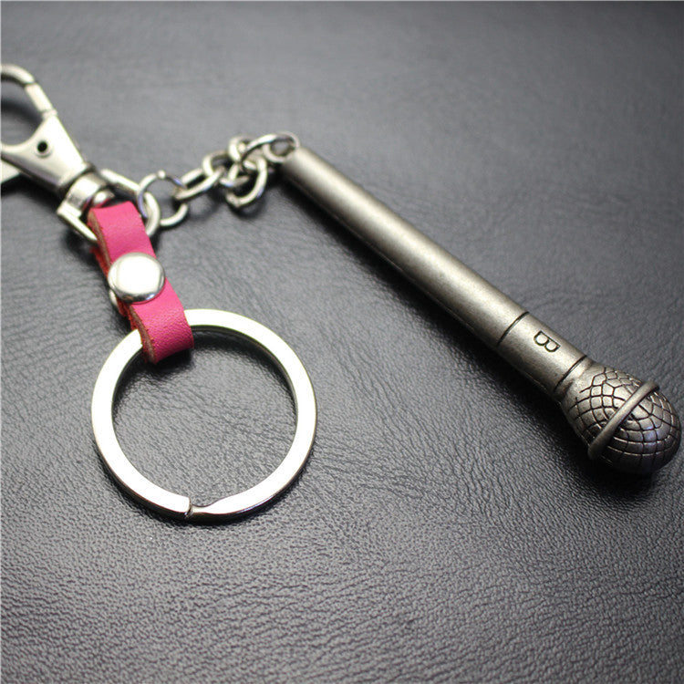 Long handle microphone microphone keychain antique silver bronze key ring jewelry bag pendant pendant