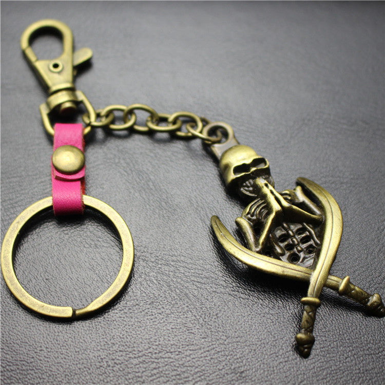 Double Sword Reaper Skull Alloy Pendant Leather Keychain Retro Key Ring Pendant Gift