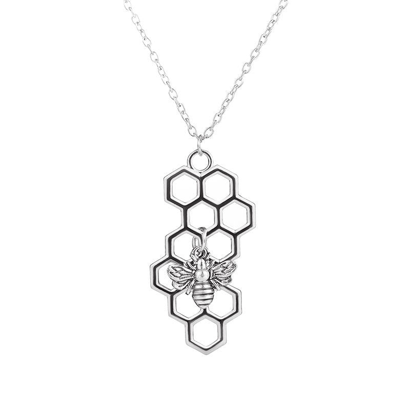 Hexagonal Honeycomb Necklace Fashion Creative Niche Design Bee Clavicle Chain Jewelry