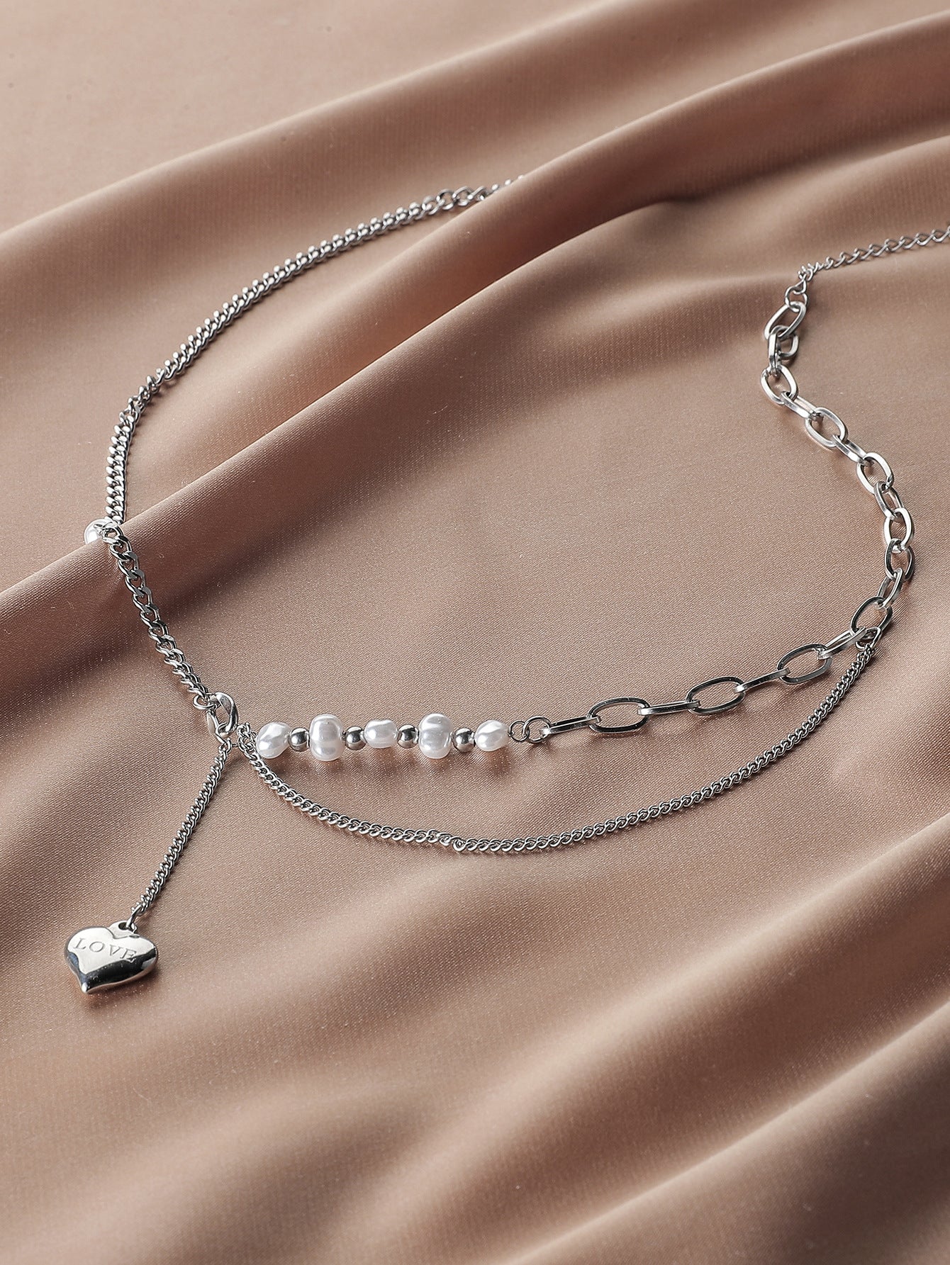Minority Light Luxury Peach Heart Necklace Gold Plated Love Stainless Steel Pendant Necklace Heart Shaped Titanium Steel Clavicle Chain