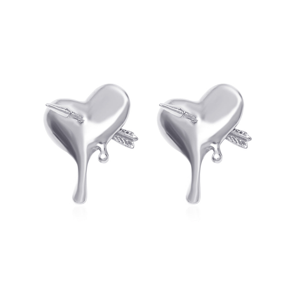 Exaggerated personality piercing love earrings ins indifferent niche design dripping blood peach heart earrings sweet cool trend