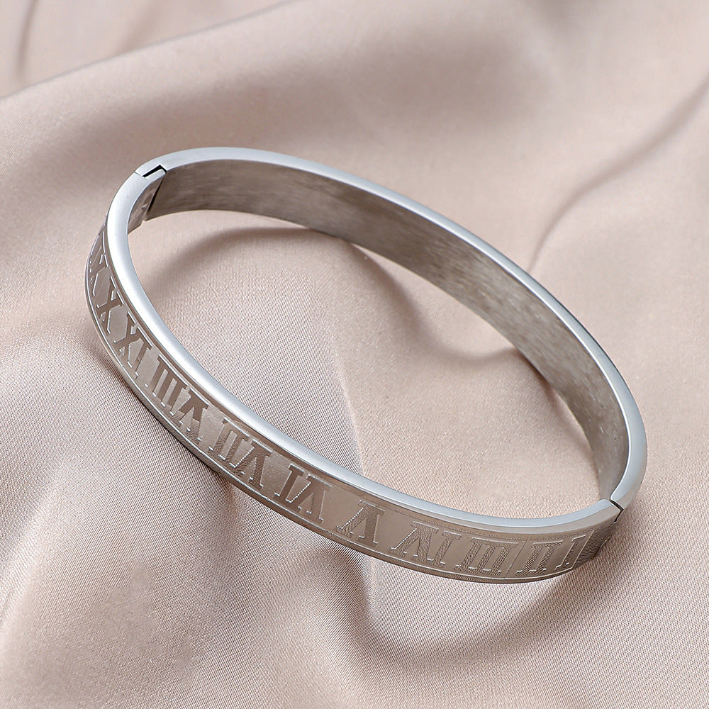 Simple and non-fading 18K Roman numeral stainless steel bracelet hip-hop personality titanium steel bracelet hand jewelry