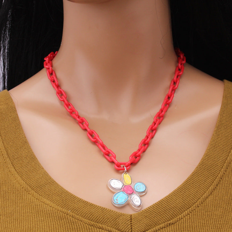 Personality temperament resin chain necklace acrylic flower pendant necklace ins clavicle chain