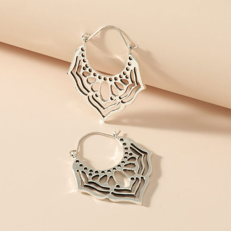 Retro Simple Hollow Earrings Creative Metal Geometric Earrings Earrings Exaggerated Irregular Round Earrings For Women