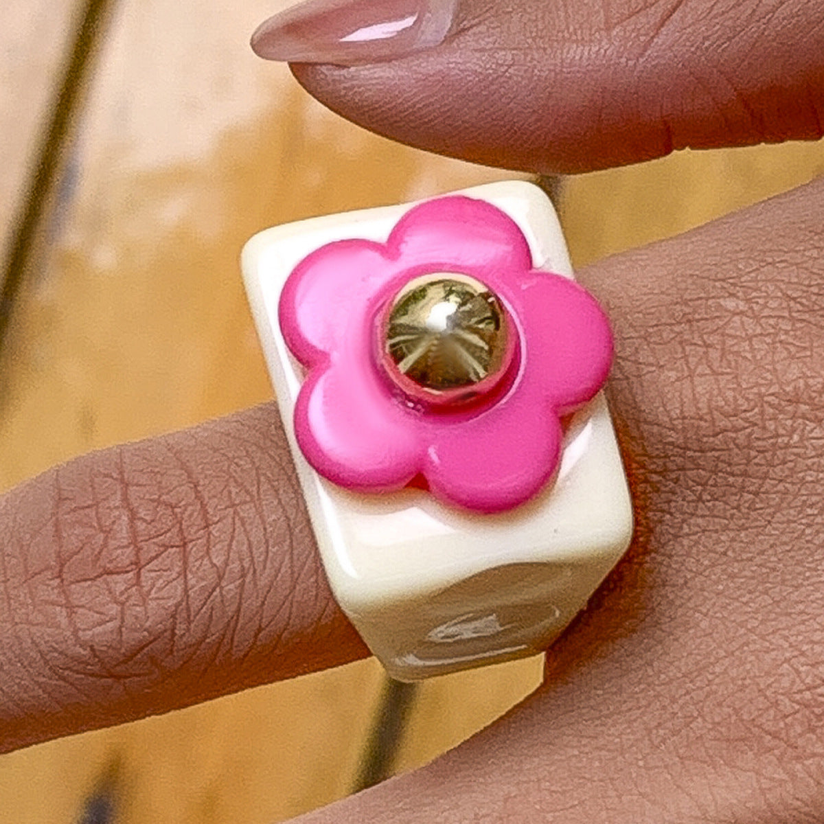 Trendy color acrylic flower ring female retro exaggerated geometric resin wide ring jewelry