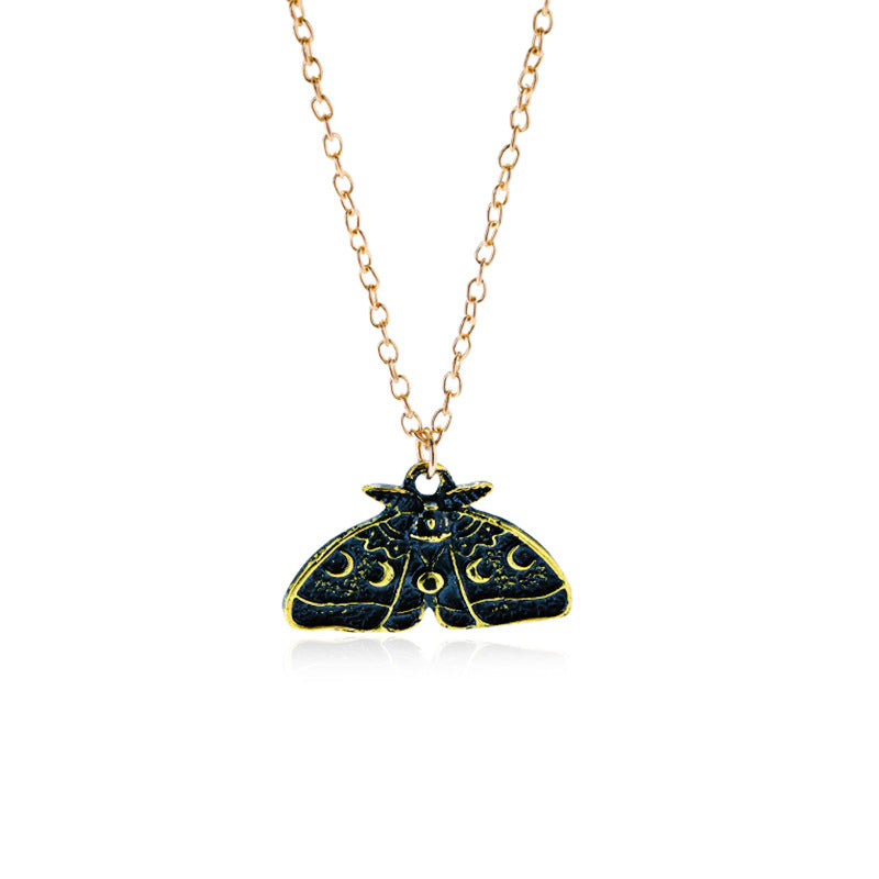 Gothic Dark Simple Butterfly Necklace Retro Fashion Creative Metal Old Butterfly Clavicle Chain Temperament Necklace