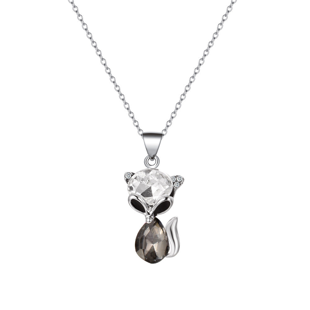 Simple and cold zircon pendant necklace fashion five-pointed star key cat clavicle chain niche design