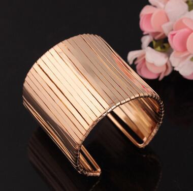 New Year Jewelry Fashion Exaggerated Irregular Hollow Graphic Metal Bracelet Bracelet