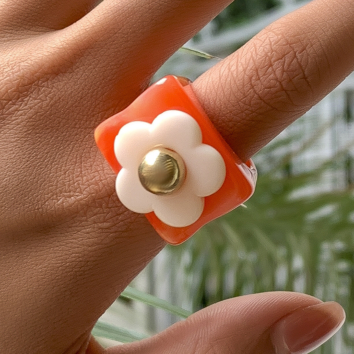 Trendy color acrylic flower ring female retro exaggerated geometric resin wide ring jewelry