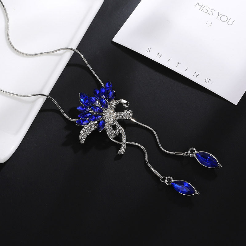 Retro Diamond Maple Leaf Necklace Female Fashion Temperament Crystal Peacock Flower Love Tulip Sweater Chain